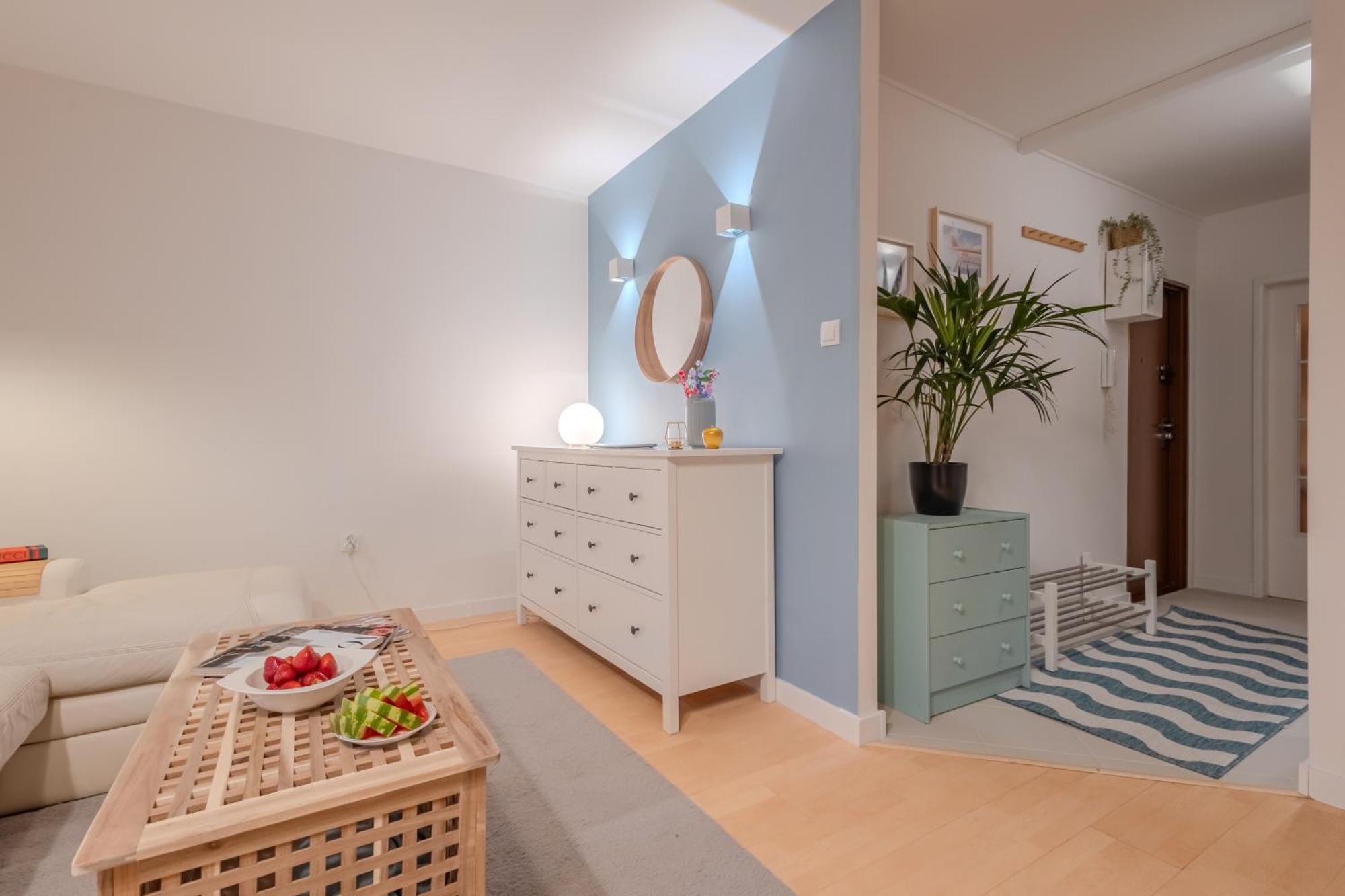 Rezydencja Filmowa- Wygodny Apartament 10 Min Od Lotniska I Centrum Lägenhet Warszawa Exteriör bild