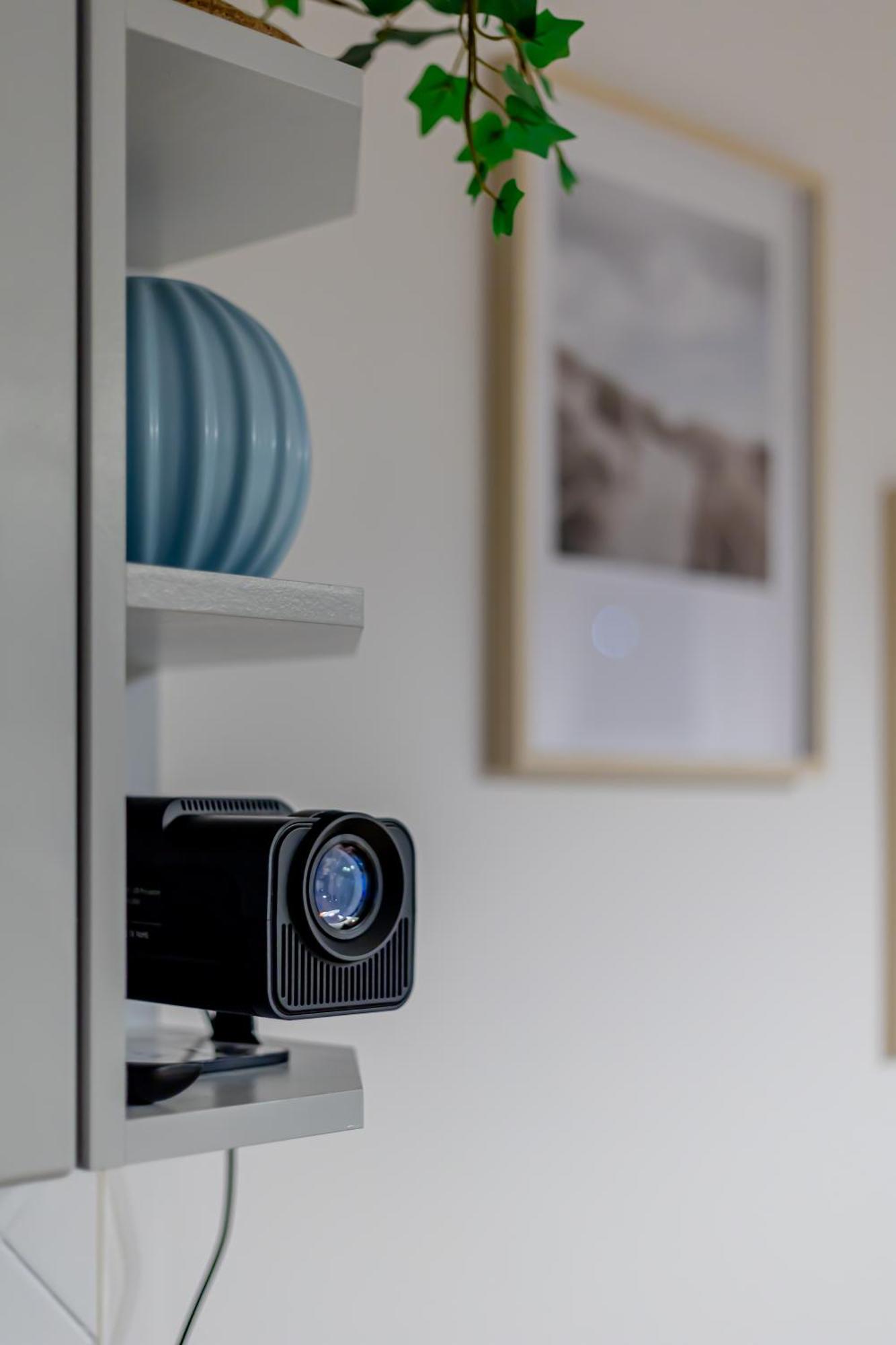 Rezydencja Filmowa- Wygodny Apartament 10 Min Od Lotniska I Centrum Lägenhet Warszawa Exteriör bild